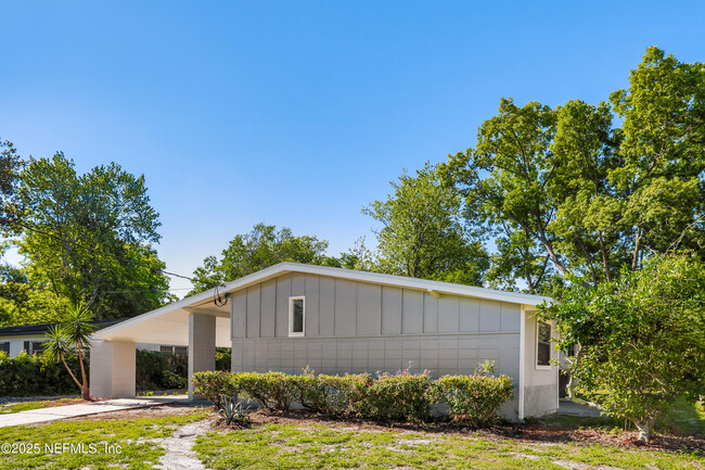 Building Photo - 7428 Centauri Rd