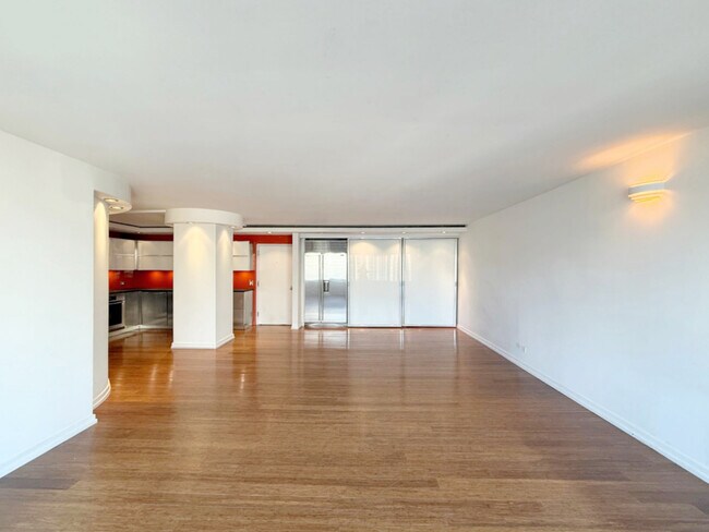 Foto del edificio - 211 E Ohio St