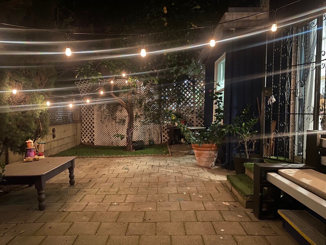 Private Front Yard - 8828 Harratt St