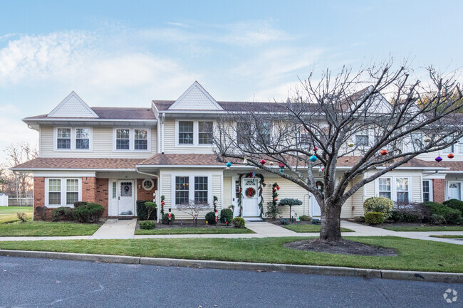 Entrances - Waverly Estates