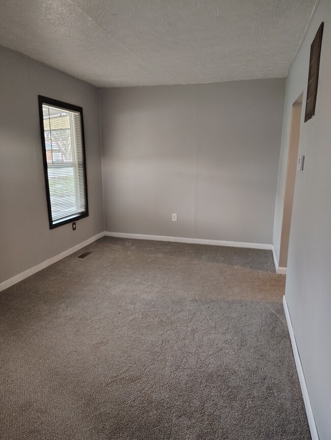 Building Photo - 4700 Ross Ave