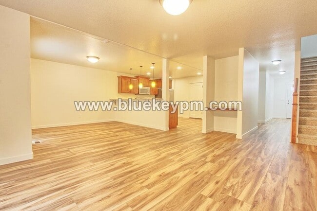 Building Photo - 121 N 42nd Pl