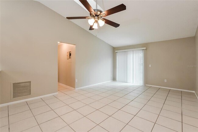 Building Photo - 2714 Waco Dr E