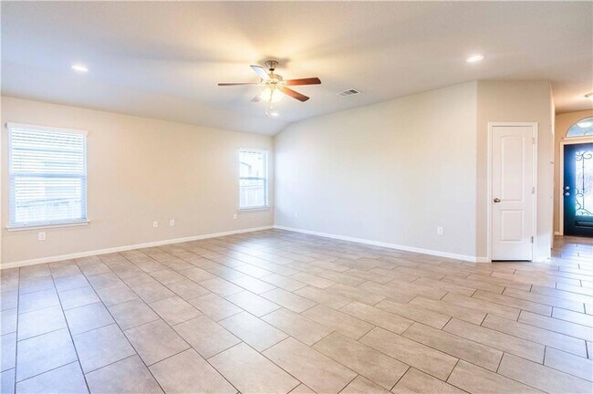 Building Photo - 5713 Scenic Lake Dr