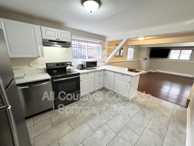 Foto del edificio - 2126 W Kiowa St