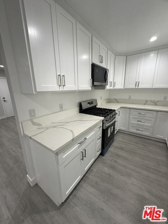 Foto del edificio - 1145 S Holt Ave