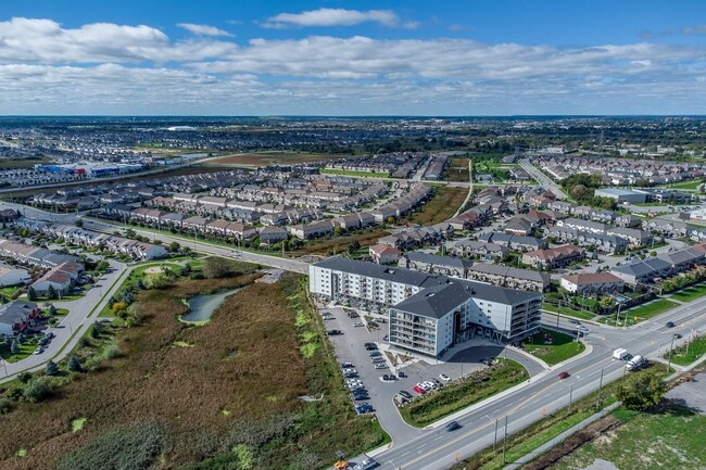 Building Photo - Eagle Pointe