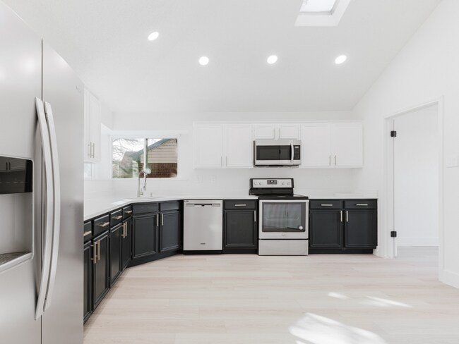 Photo - 2409 Brookside Dr House