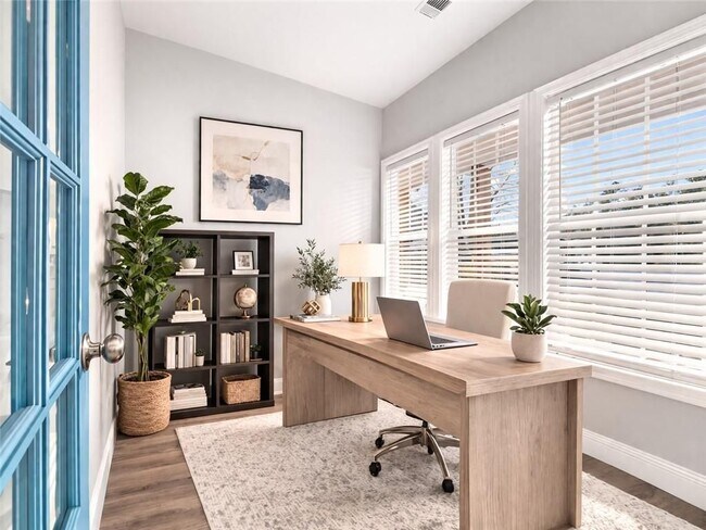 Foto del edificio - 450 Oliver Ridge Dr