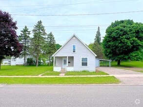 Building Photo - 307 Groveland St