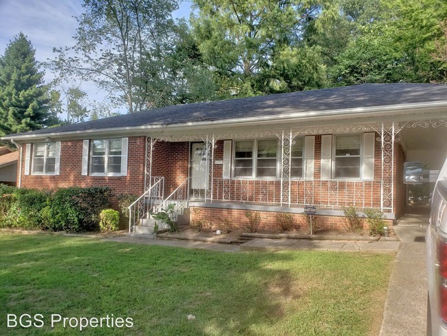 Foto del edificio - 3 br, 2 bath House - 1232 Speedway Ave