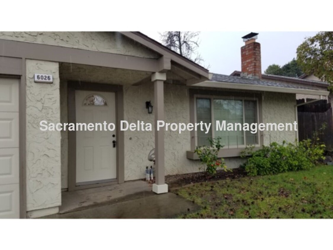 Foto principal - AVAILABLE NOW - CITRUS HEIGHTS 3 BEDROOM 2...