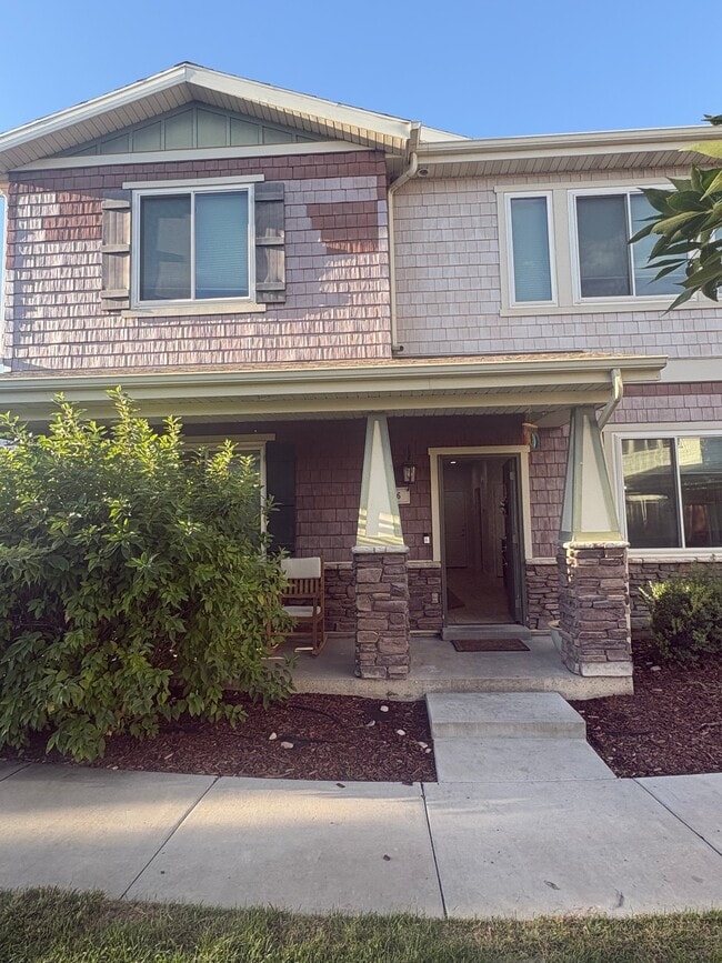 Building Photo - 36 S 1460 W