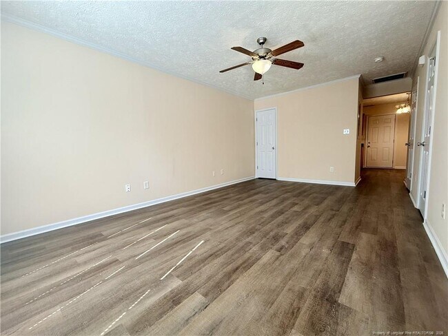 Foto del edificio - 3332 Kenmont Ln