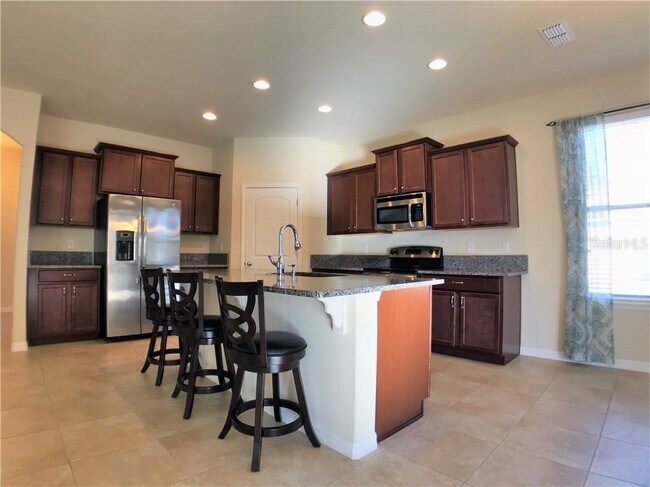 Foto del edificio - 8679 Bayview Crossing Dr