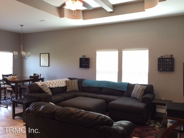 Building Photo - 3 br, 2 bath House - 7218 LAKE PLACID DR.