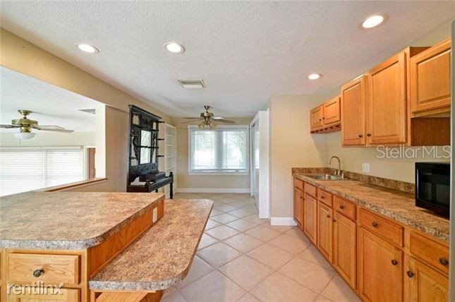 Building Photo - 4 br, 3 bath House - 1108 66th Ave W