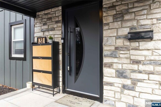 Foto del edificio - 31 Sherman Ave