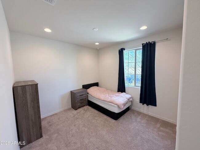 Foto del edificio - 32441 N 19th Ln