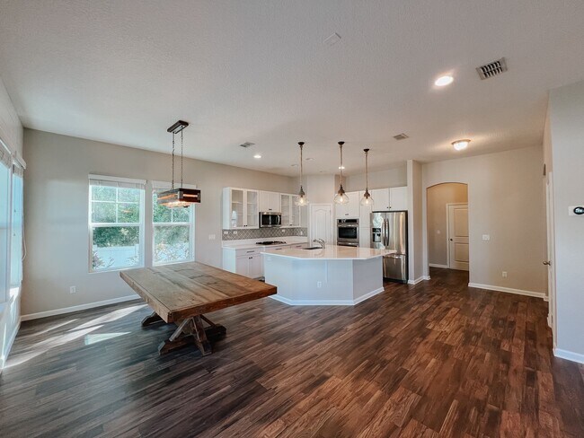 Foto del edificio - Updated Eagle Harbor Home with Preserve Views