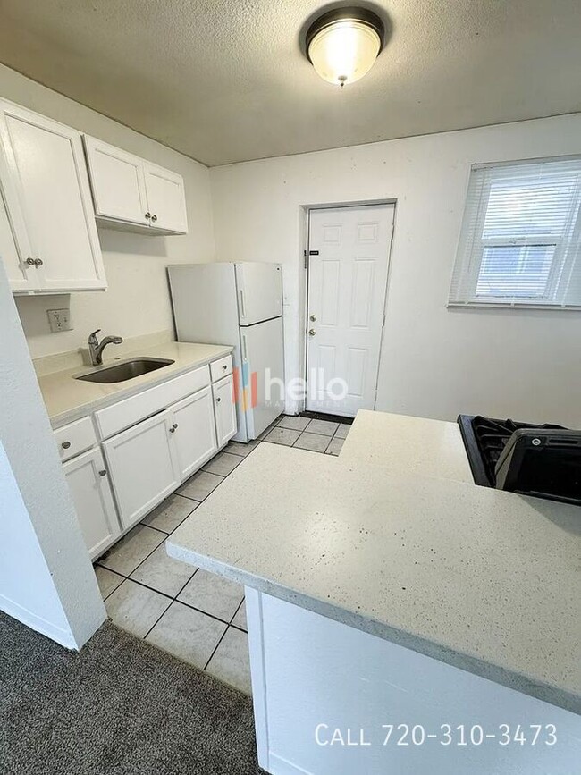 Building Photo - 1409 Clinton St