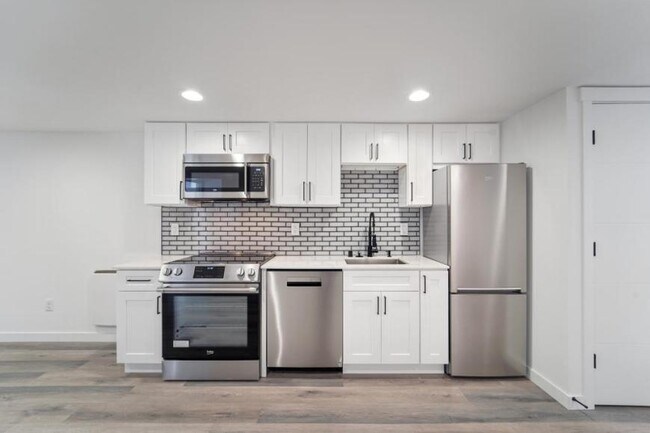 Foto del edificio - 2 bedroom in Seattle WA 98117
