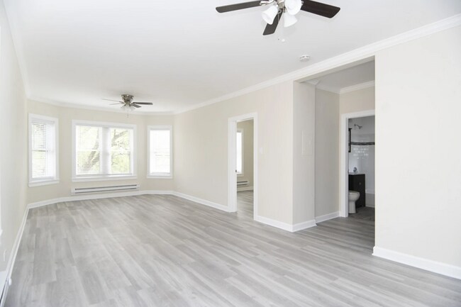 Foto del edificio - 655 W Roscoe St