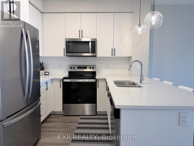 Building Photo - 610 Farmstead Dr