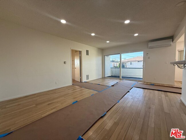 Building Photo - 317 Delaware Rd