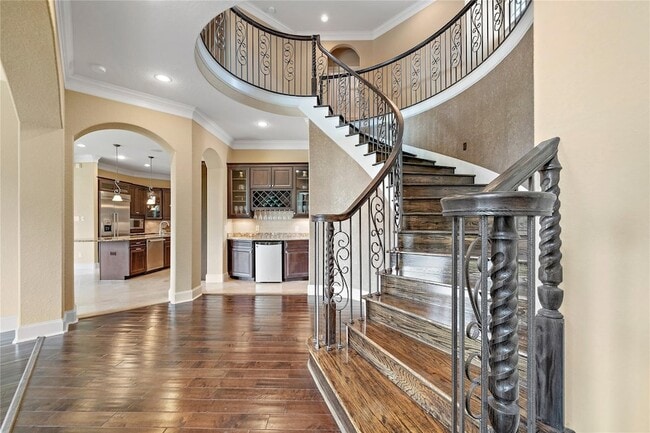 Building Photo - 19182 Grandview Point