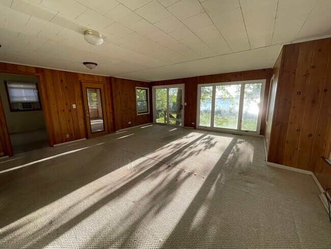 Building Photo - 709 Lake Shore Dr