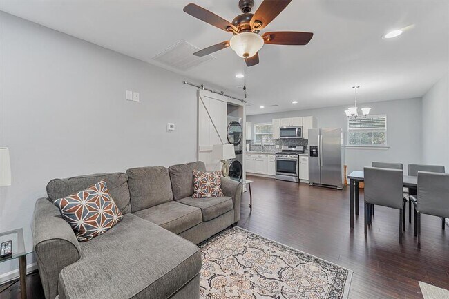 Foto del edificio - 11906 Cypress Pl Dr