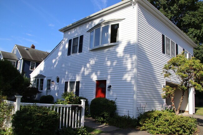 Foto del edificio - 3 Maple St