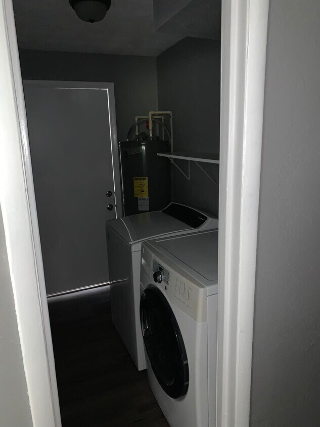 Primary Photo - 2218 W 14th St