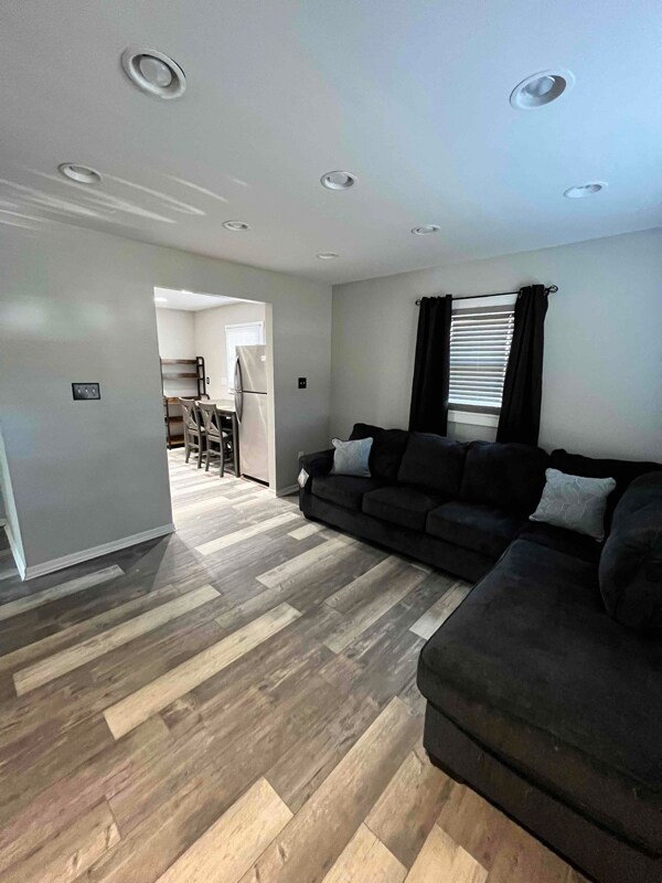 Foto del edificio - 3914 Riverview Ave