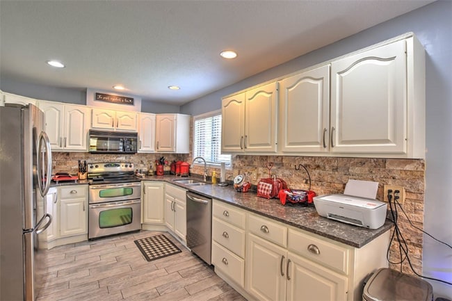 Building Photo - 3021 St Andrews Dr