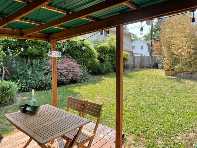 Patio View - 743 G St