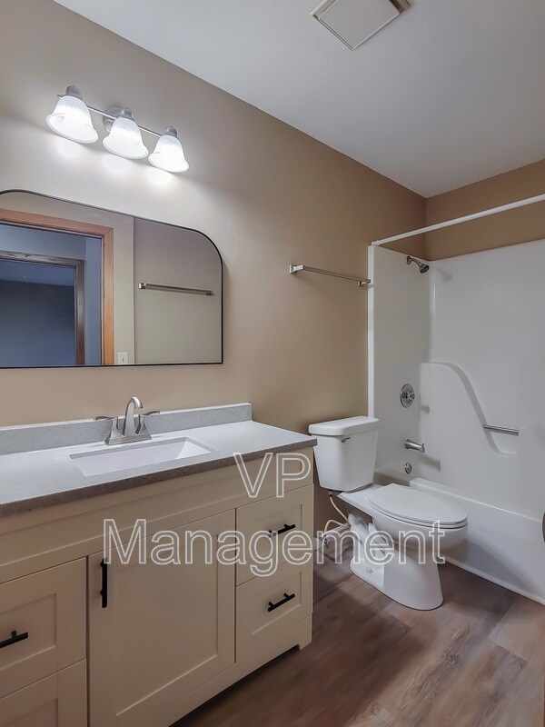 Foto del edificio - 24 Park Crest Ct