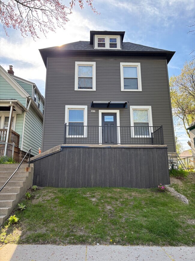 Building Photo - 2837 N Palmer St