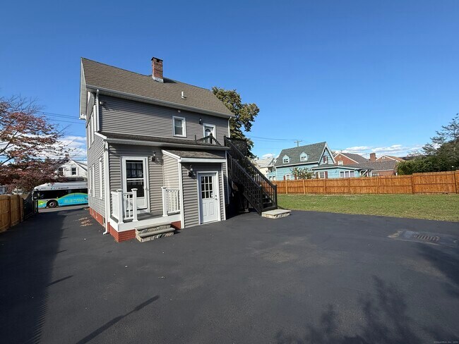 Foto del edificio - 128 Spring St