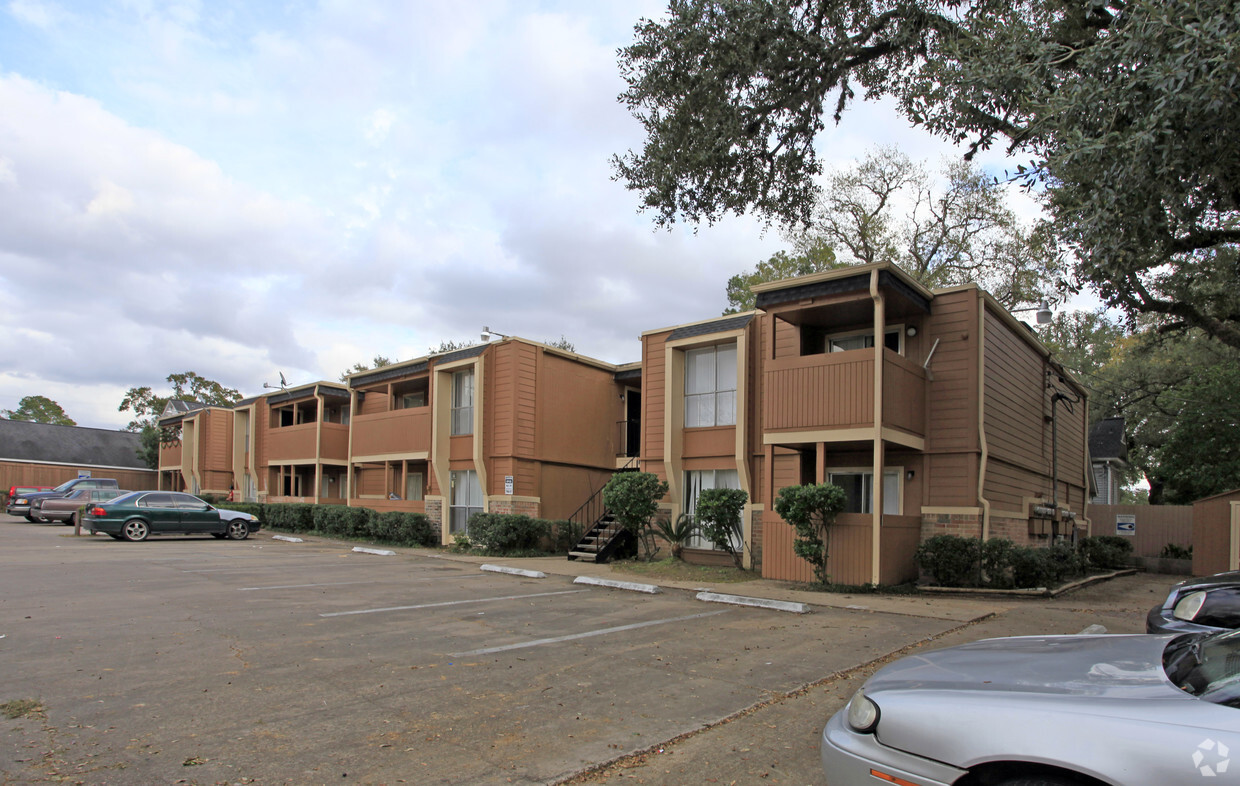 Primary Photo - 809 Morton St