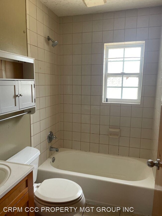 Foto del edificio - 2 br, 1 bath House - 1609 W. 11th St.