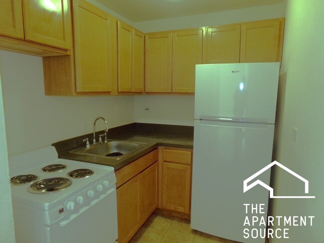 Photo - 6006 N Kenmore Ave Apartment