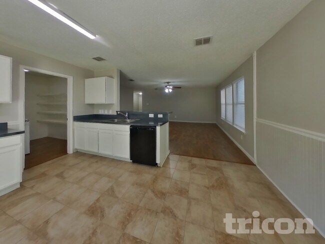 Building Photo - 1516 Warrington Way