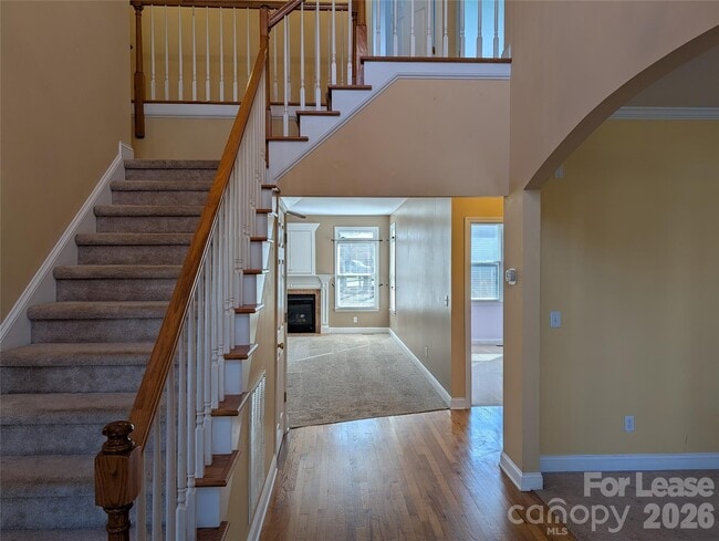 Building Photo - 217 Montibello Dr