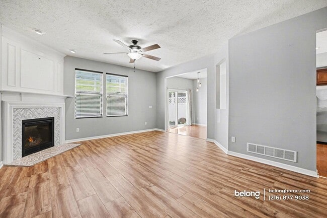 Building Photo - 461 Turner Dr
