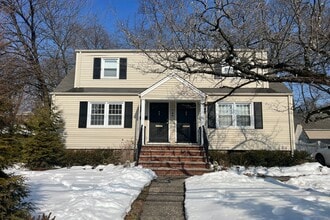 Building Photo - 195 Godwin Ave