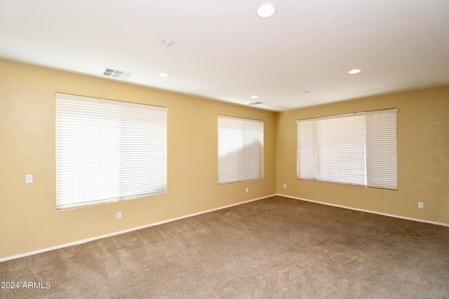 Building Photo - 3074 S Southwind Dr