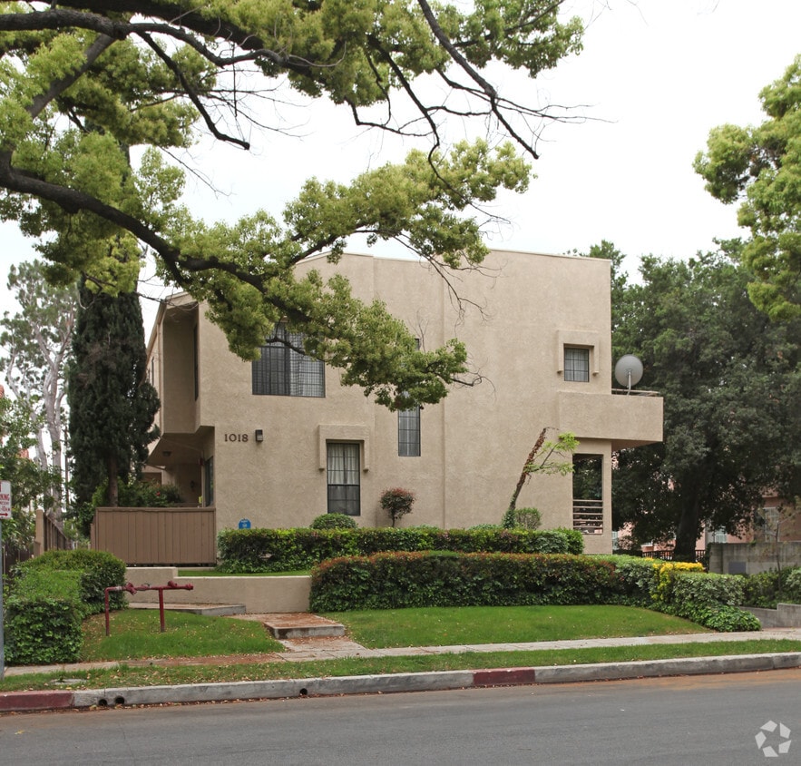 Building Photo - 1018 Arcadia Ave