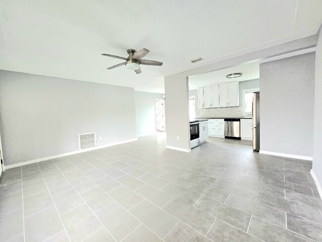 Foto del edificio - 5301 17th St N